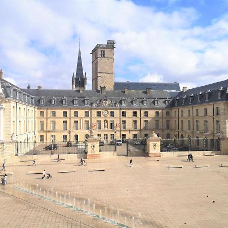 Le Dentan, Au Centre Historique De Dijon Apartamento Exterior foto